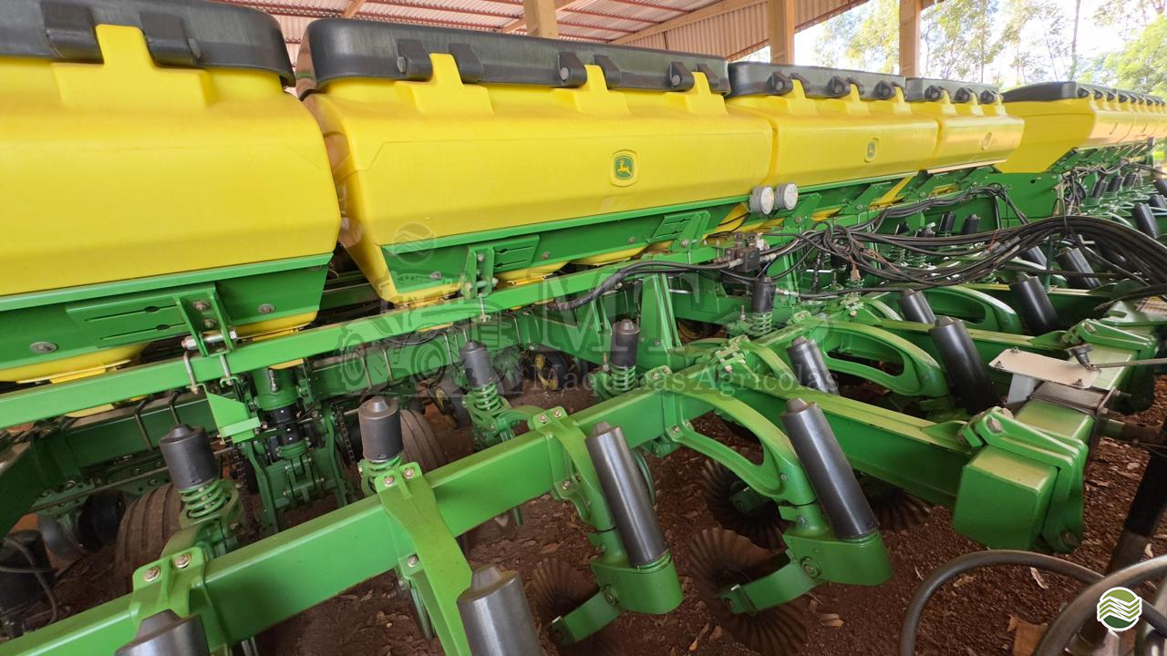PLANTADEIRA JOHN DEERE PLANTADEIRAS 2130 MT Máquinas Agrícolas CAMPO VERDE MATO GROSSO MT